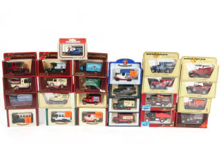 Lot 230 - DIVERS (25)
