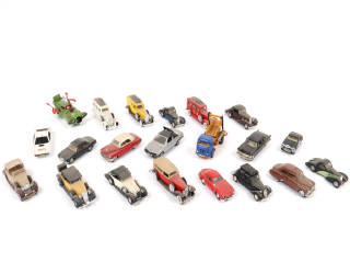 Lot 162 - DIVERS (20)