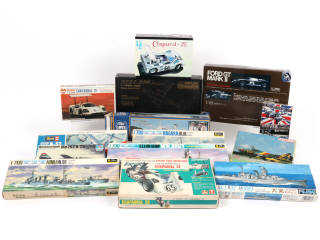 Lot 40 - DIVERS (14)