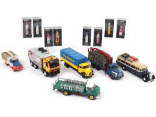 Lot 84 - DIVERS (14)