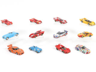 Lot 72 - DIVERS (12)