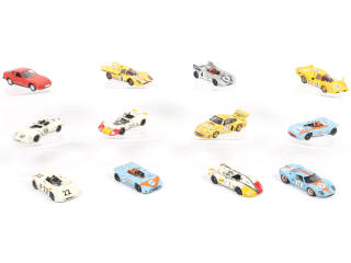 Lot 80 - DIVERS (13)