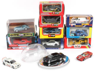 Lot 62 - DIVERS (12)