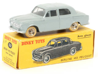Lot 158 - DINKY TOYS (FRANCE) (1)