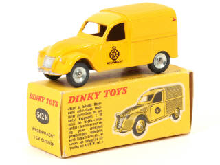 Lot 216 - DINKY TOYS (FRANCE) (1)