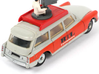 Lot 170 - DINKY TOYS (FRANCE) (1)