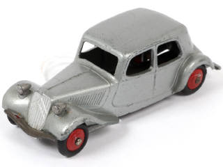Lot 137 - DINKY TOYS (FRANCE) (1)