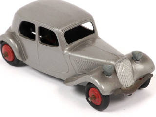 Lot 136 - DINKY TOYS (FRANCE) (1)