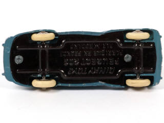 Lot 139 - DINKY TOYS (FRANCE) (1)