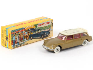 Lot 165 - DINKY TOYS (FRANCE) (1)