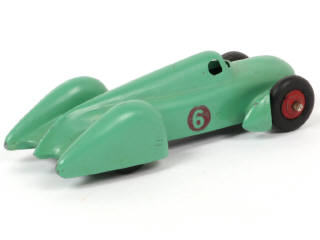 Lot 130 - DINKY TOYS (FRANCE) (1)