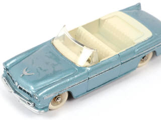 Lot 157 - DINKY TOYS (FRANCE) (1)