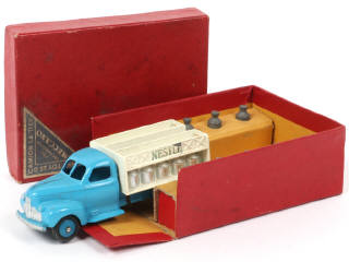 Lot 313 - DINKY TOYS (FRANCE) (1)