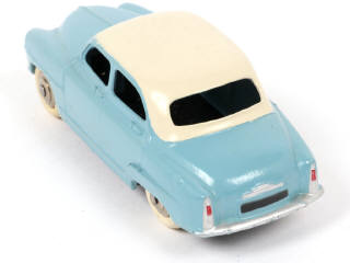 Lot 224 - DINKY TOYS (FRANCE) (1)