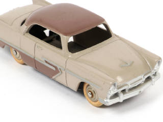 Lot 173 - DINKY TOYS (FRANCE) (1)