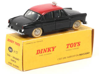 Lot 244 - DINKY TOYS (FRANCE) (1)