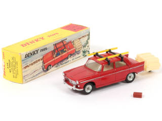 Lot 275 - DINKY TOYS (FRANCE) (1)