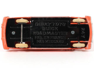Lot 227 - DINKY TOYS (FRANCE) (1)