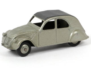 Lot 145 - DINKY TOYS (FRANCE) (1)