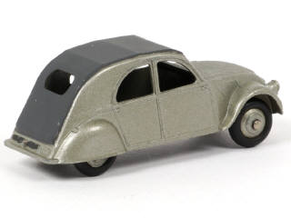 Lot 145 - DINKY TOYS (FRANCE) (1)