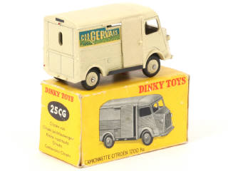 Lot 324 - DINKY TOYS (FRANCE) (1)