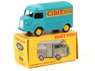 Lot 326 - DINKY TOYS (FRANCE) (1)