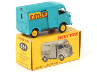 Lot 326 - DINKY TOYS (FRANCE) (1)