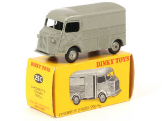 Lot 321 - DINKY TOYS (FRANCE) (1)