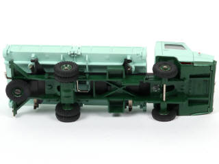 Lot 356 - DINKY TOYS (FRANCE) (1)