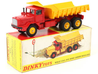 Lot 358 - DINKY TOYS (FRANCE) (1)