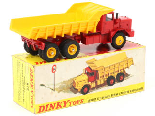 Lot 358 - DINKY TOYS (FRANCE) (1)