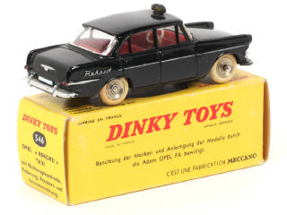 Lot 284 - DINKY TOYS (FRANCE) (1)