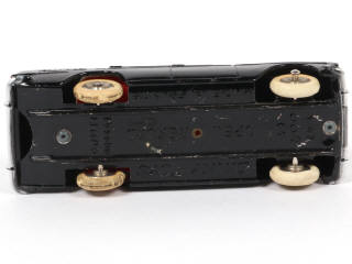 Lot 284 - DINKY TOYS (FRANCE) (1)
