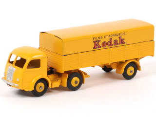 Lot 333 - DINKY TOYS (FRANCE) (1)