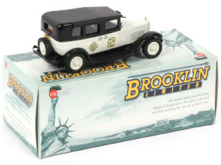Lot 92 - BROOKLIN MODELS (GB) (1)