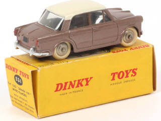 Lot 260 - DINKY TOYS (FRANCE) (1)