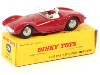 Lot 149 - DINKY TOYS (FRANCE) (1)