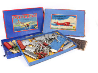 Lot 30 - MECCANO (2)