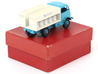Lot 302 - DINKY TOYS (FRANCE) (1)