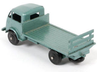 Lot 296 - DINKY TOYS (FRANCE) (1)