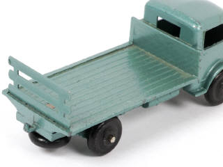 Lot 296 - DINKY TOYS (FRANCE) (1)