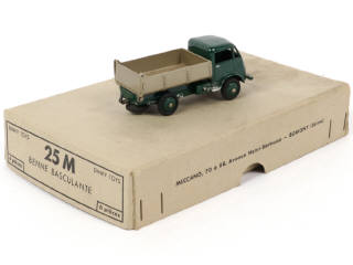 Lot 293 - DINKY TOYS (FRANCE) (2)