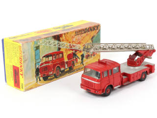 Lot 194 - DINKY TOYS (FRANCE) (1)