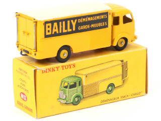 Lot 196 - DINKY TOYS (FRANCE) (1)
