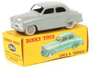 Lot 133 - DINKY TOYS (FRANCE) (1)