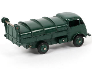 Lot 176 - DINKY TOYS (FRANCE) (1)
