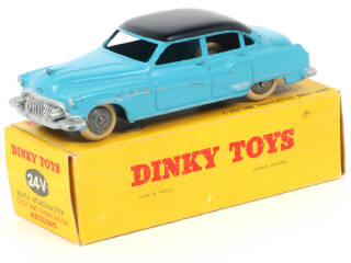 Lot 135 - DINKY TOYS (FRANCE) (1)