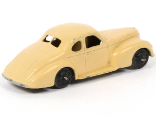 Lot 119 - DINKY TOYS (FRANCE) (1)