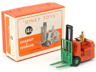 Lot 84 - DINKY TOYS (GB) (1)