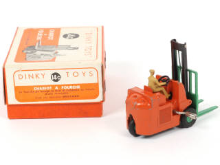 Lot 84 - DINKY TOYS (GB) (1)